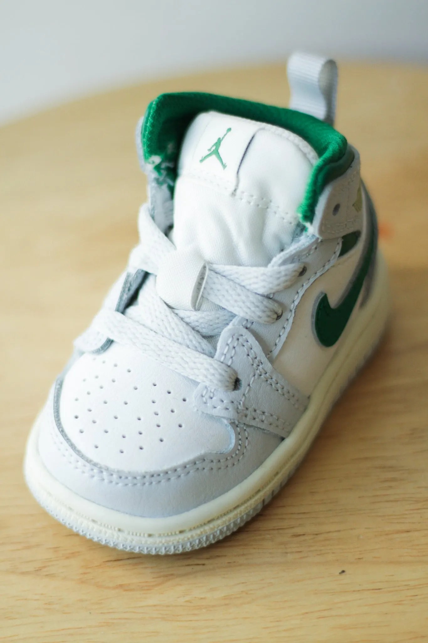 AIR JORDAN 1 MID (TD) "SUMMIT WHITE/PINE GREEN-PURE PLATINUM"