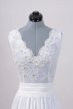 Anneprom High Quality V-Neck Floor Length Chiffon Wedding Dress With Appliques APW0016