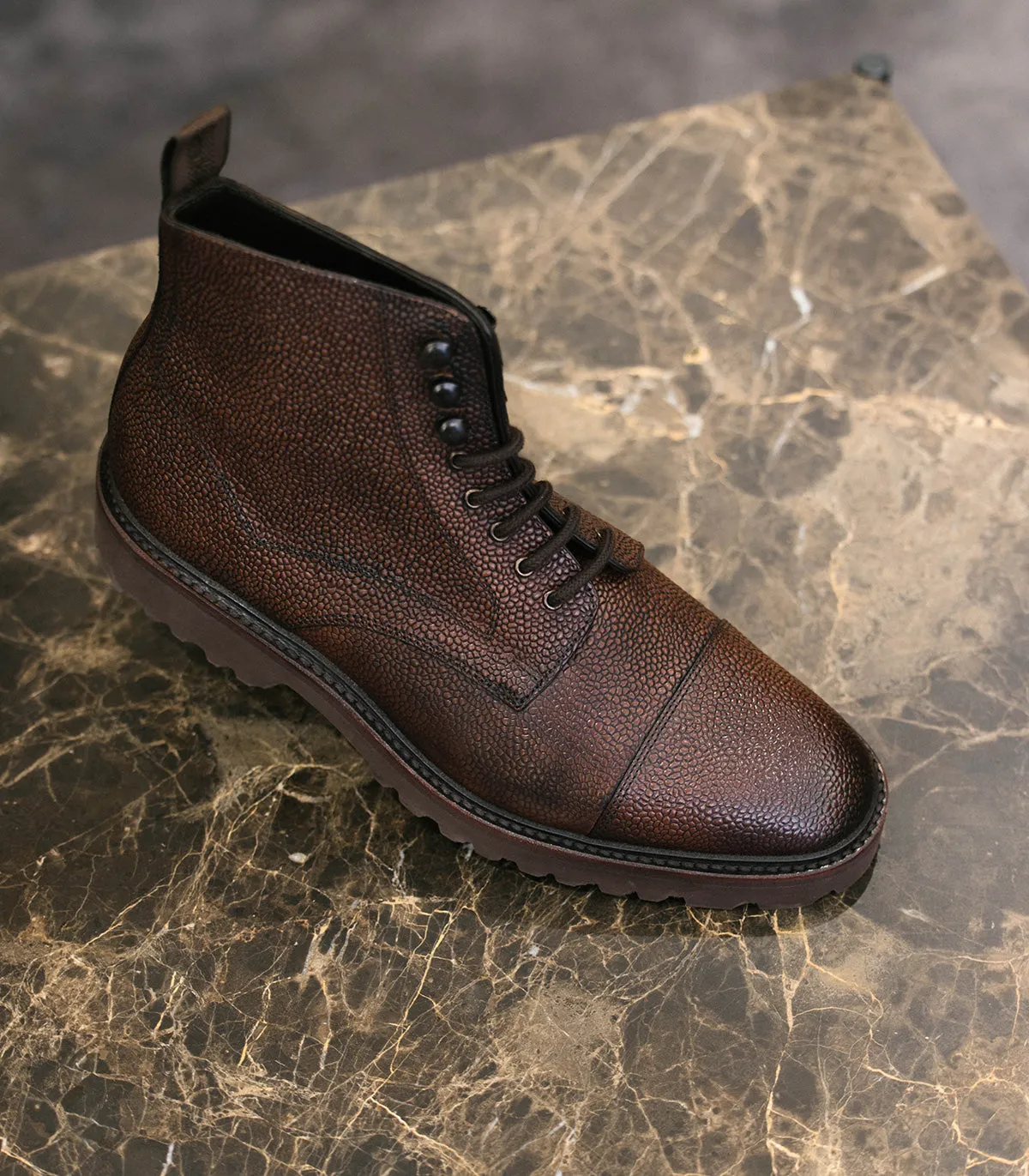 Aquarius Dark Brown Grain