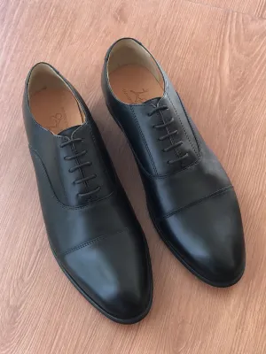 Black Captoes
