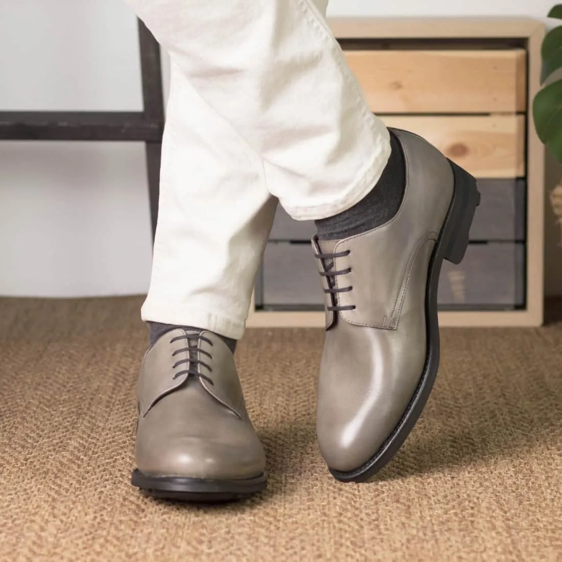 Derbie Blucher en cuir gris clair - Semelles Rocky Commando
