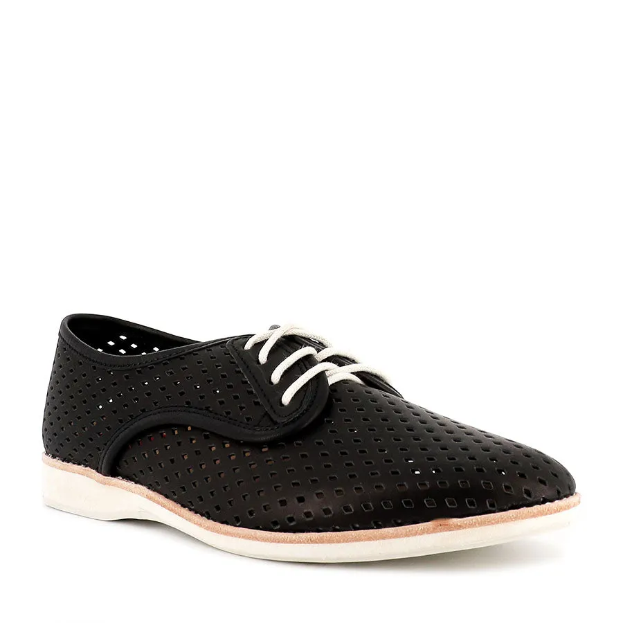 DERBY PUNCH - BLACK LEATHER