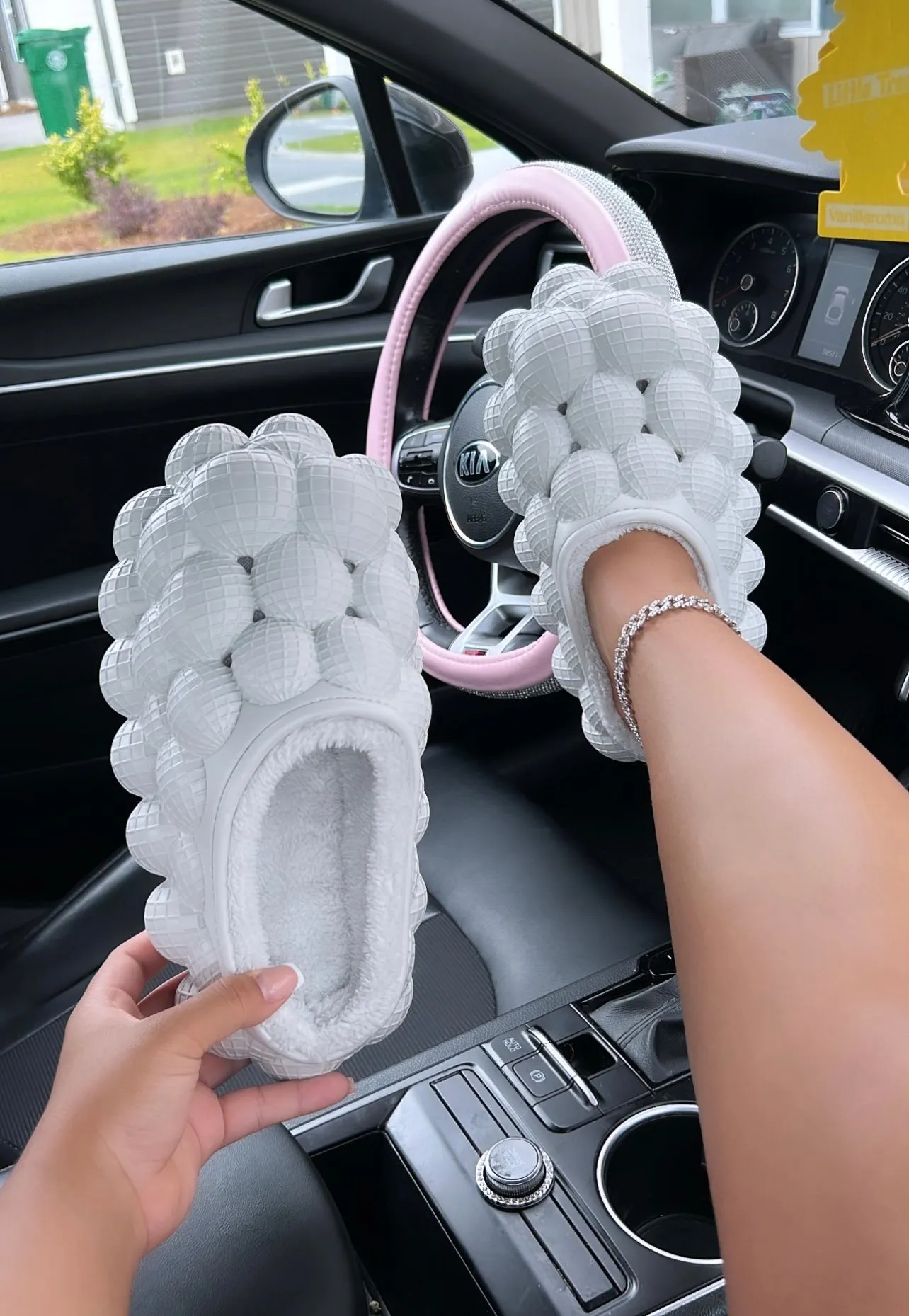 fur bubble shoes