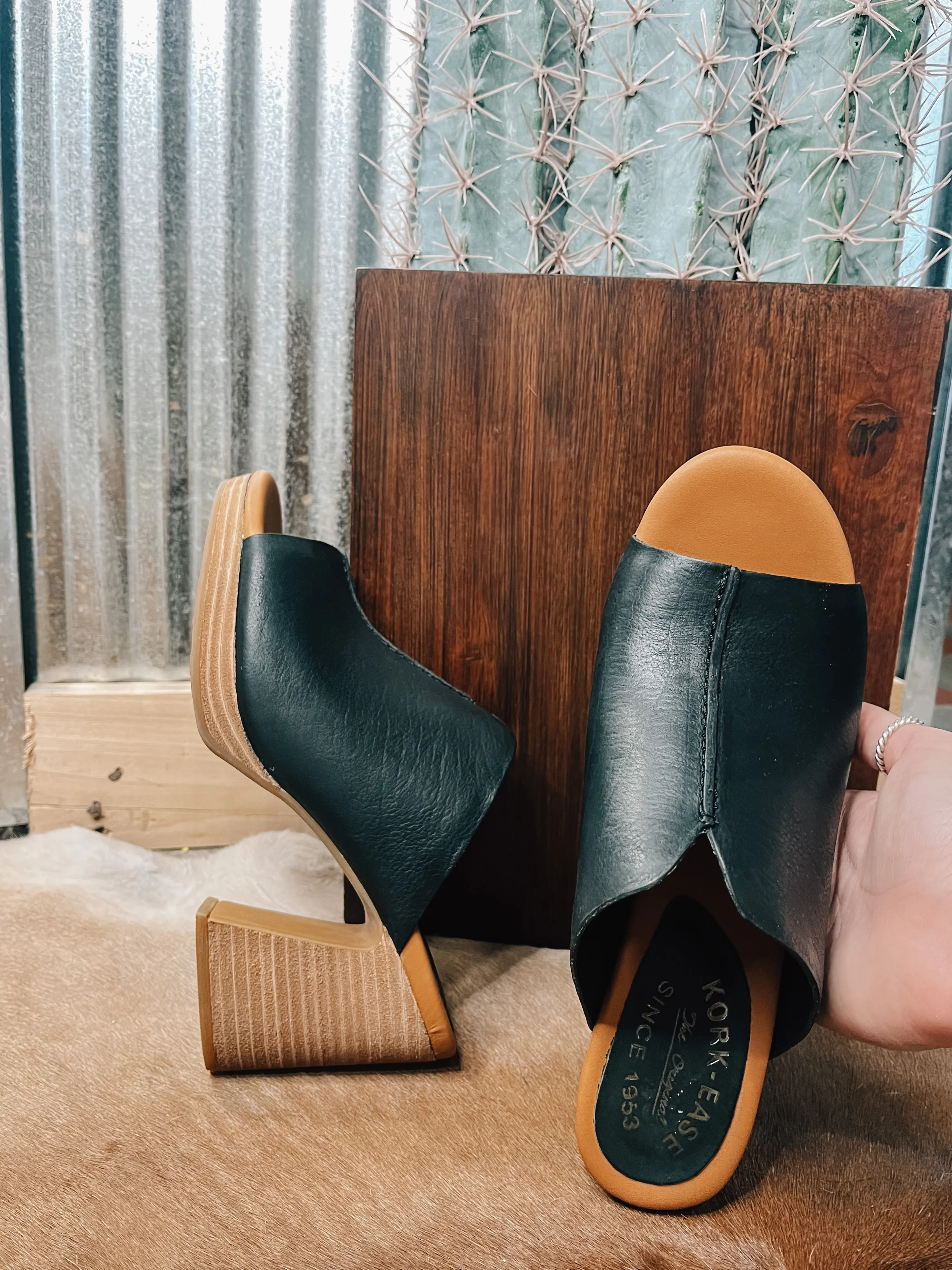 Harlin Black Heel