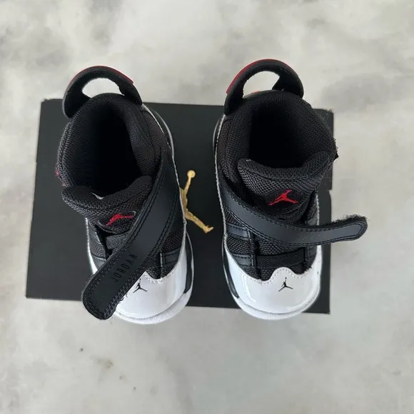 Jordan 6 Rings Black and Red Shoes 5C New with Box