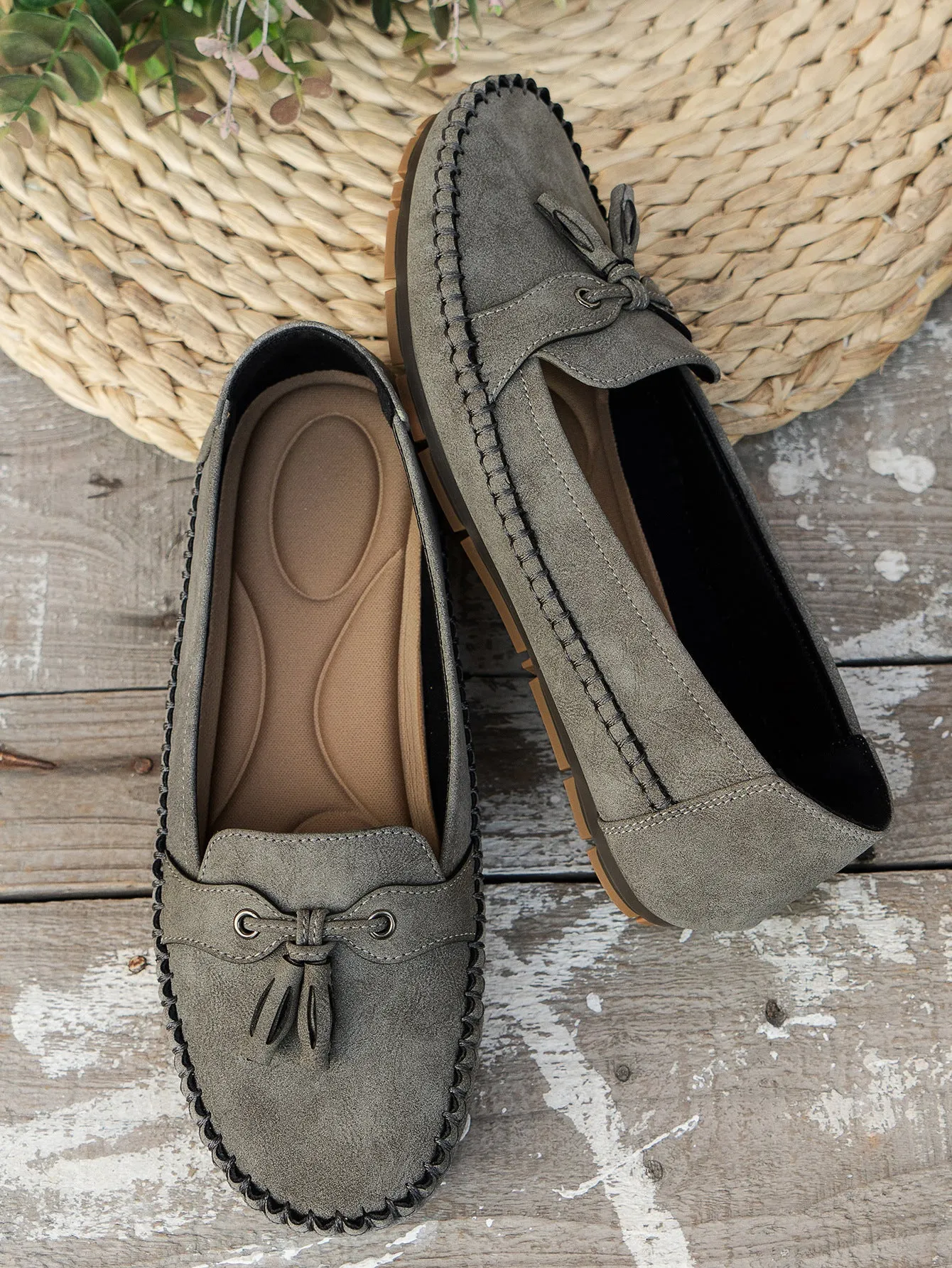 Lilly™ Comfortable Soft Moccasins