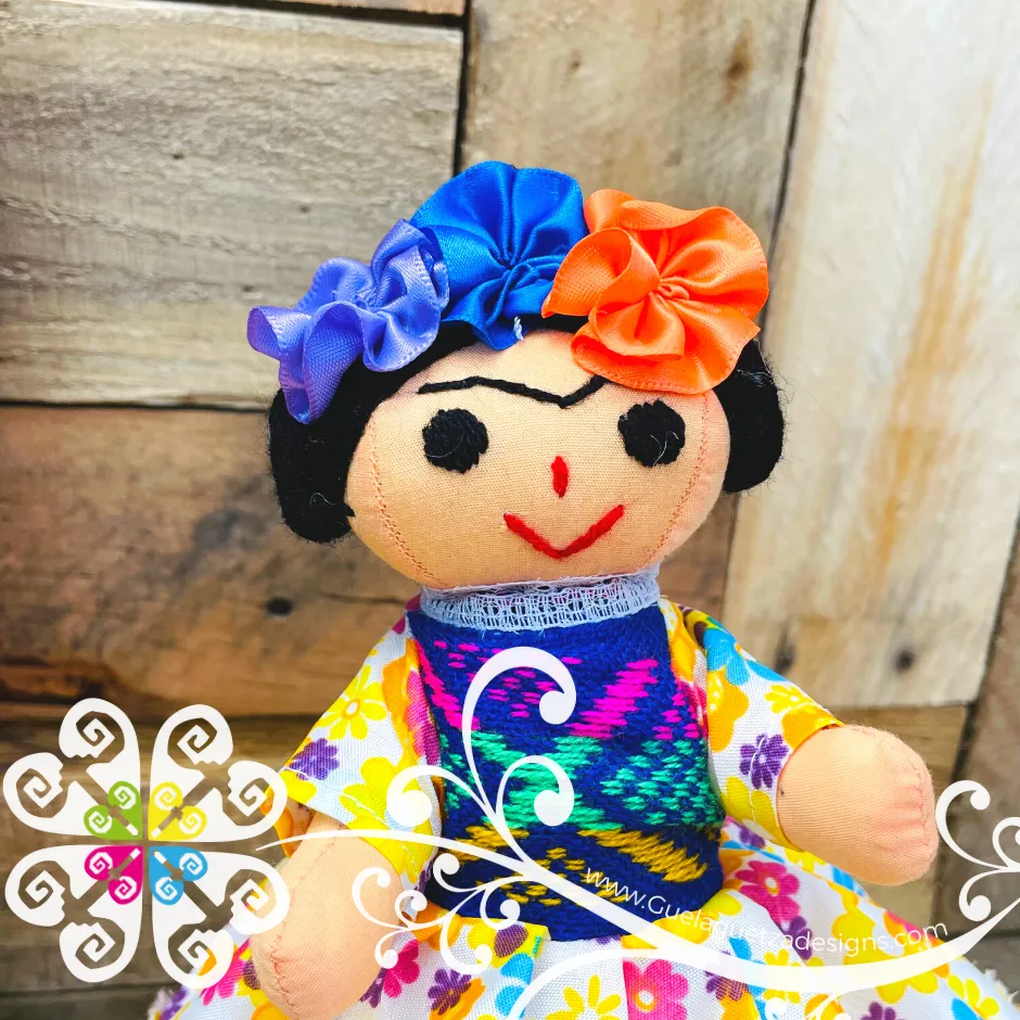 Mini Mexican Frida Doll - Sencilla