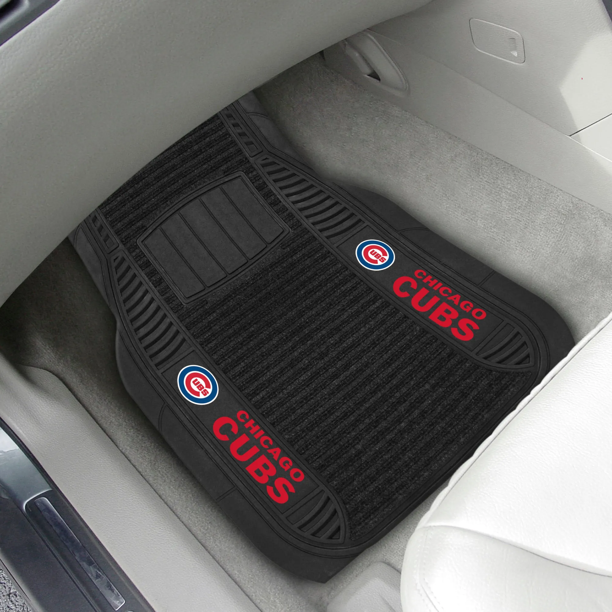 MLB - Chicago Cubs 2-pc Deluxe Car Mat Set