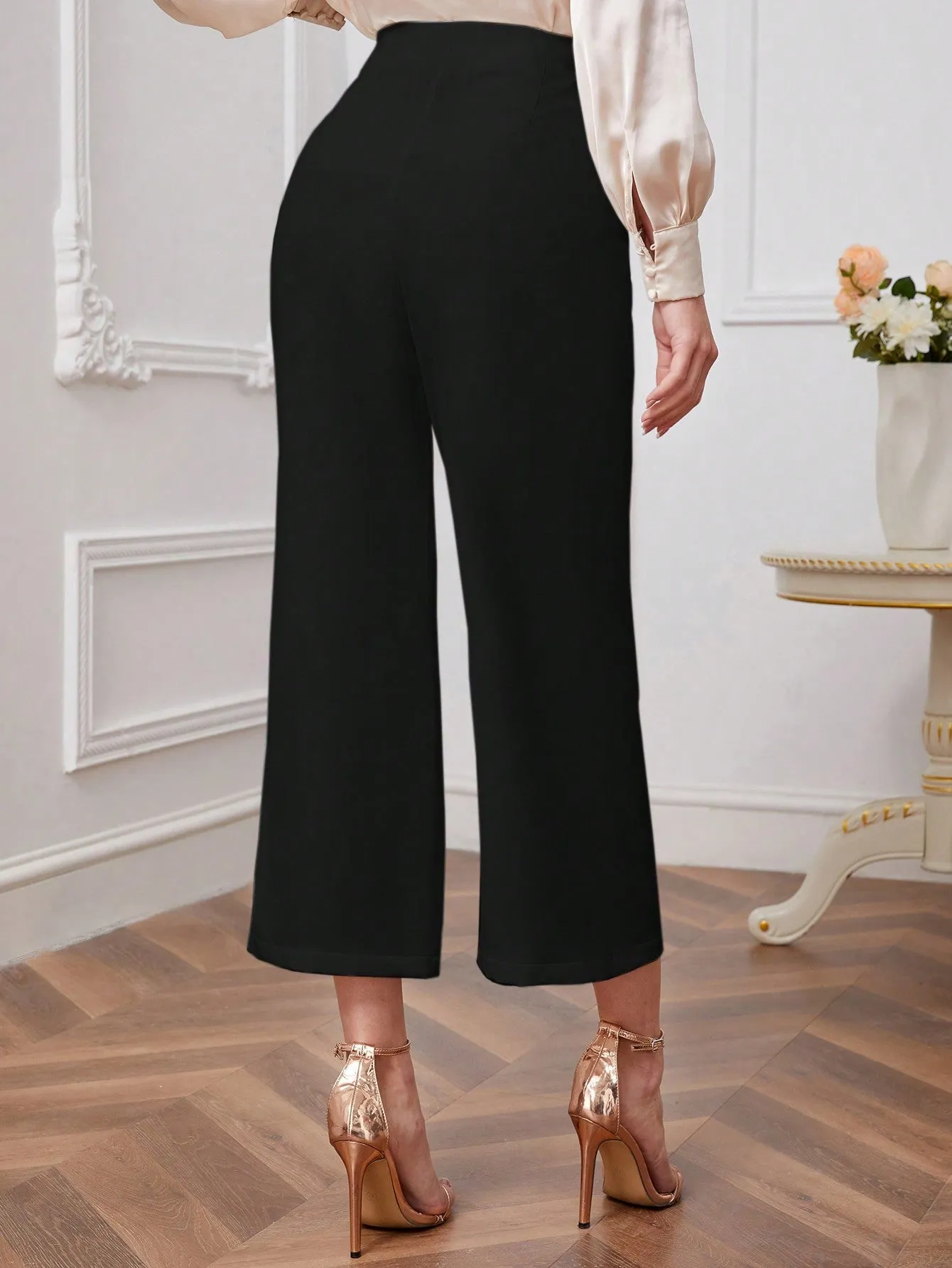 Modely Button Detail Cropped Wide Leg Pants