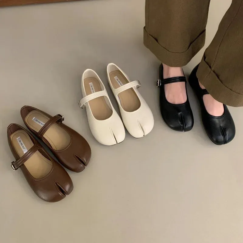 MQTIME  -  2025 Fashion Tabi Ninja Shoes Woman Low Heel Ballet Trotters Split Toe Pumps Ladies Round Heele Mary Janes Shoes Moccasins