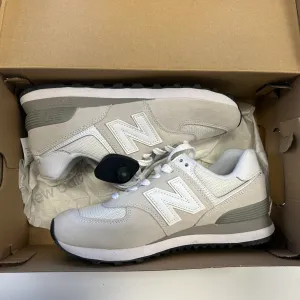New Balance Casual Shoes Womens 7