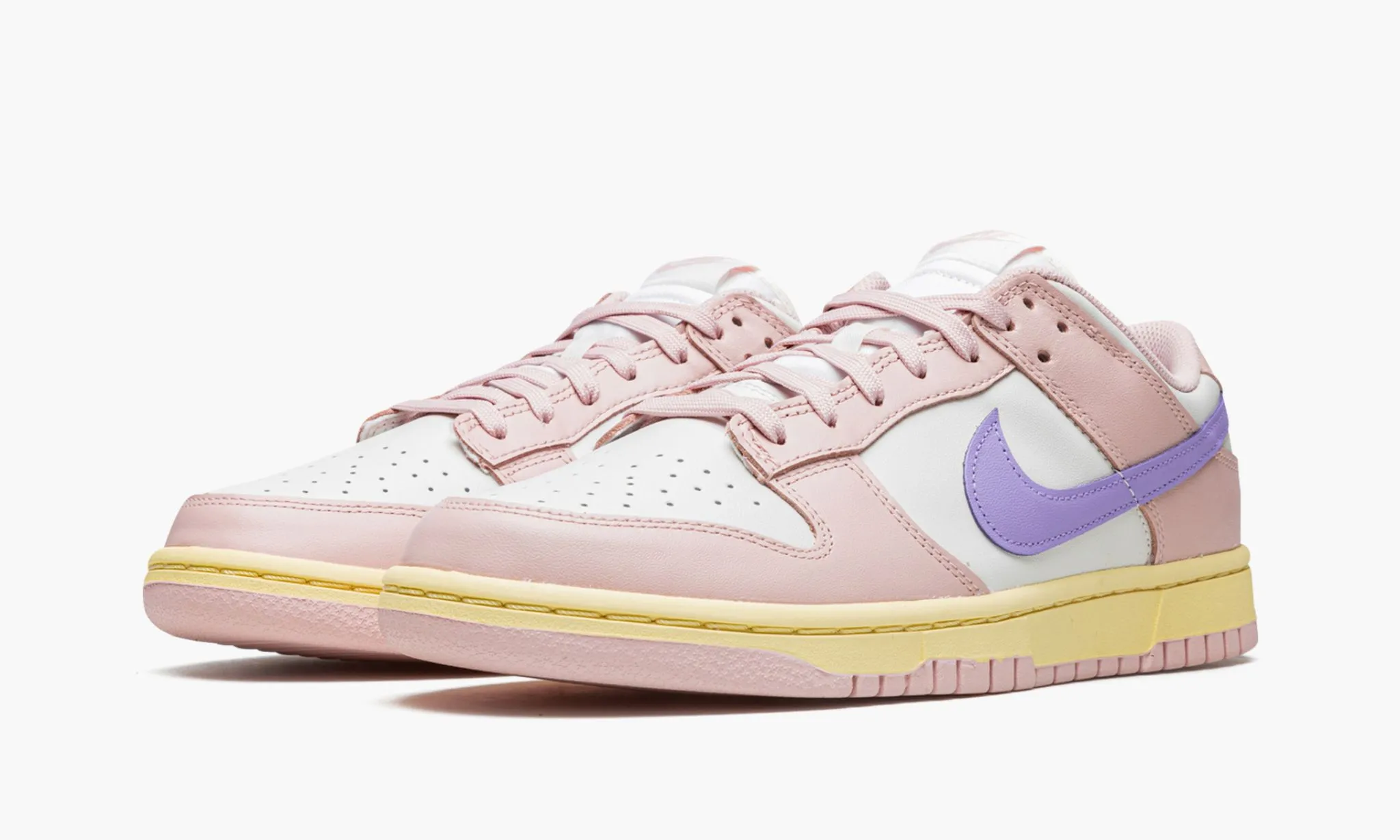 Nike Dunk Low "Pink Oxford"