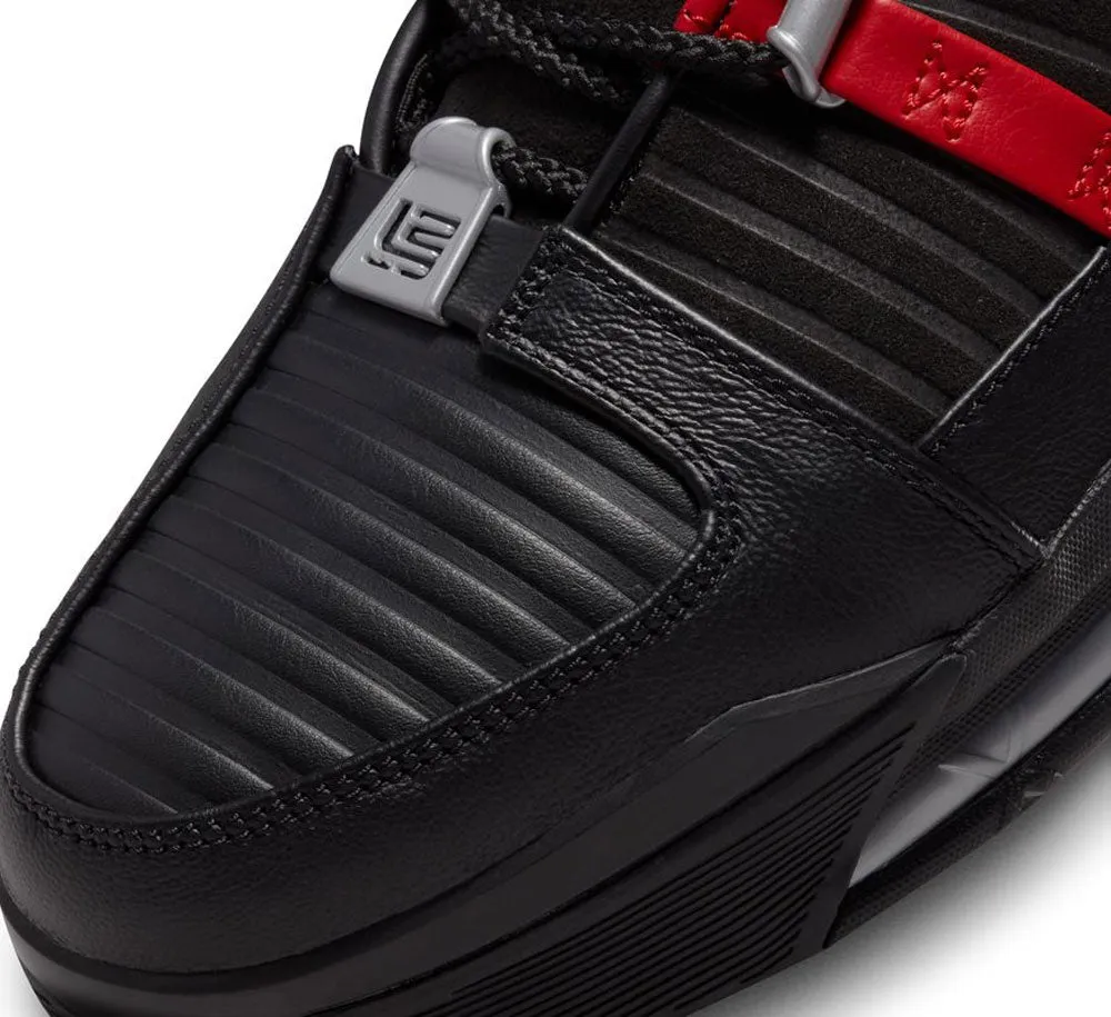 NIKE ZOOM LEBRON III QS