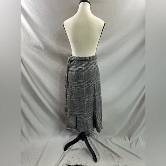 Plaid Ruffle Trim Wrap Knot Side Skirt