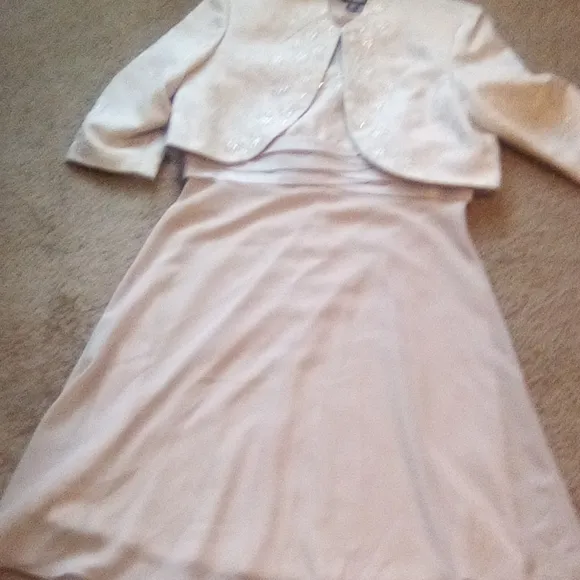 R &amp;M Richard Petite Women Formal Bridal Evening Wedding Prom Dress  14P