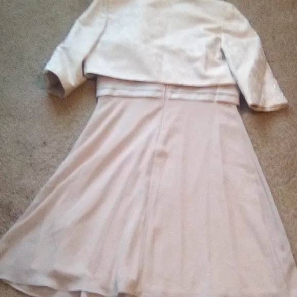 R &amp;M Richard Petite Women Formal Bridal Evening Wedding Prom Dress  14P