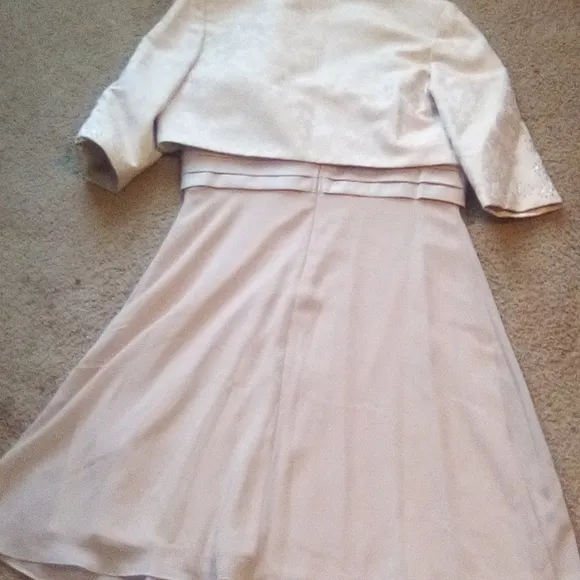 R &amp;M Richard Petite Women Formal Bridal Evening Wedding Prom Dress  14P