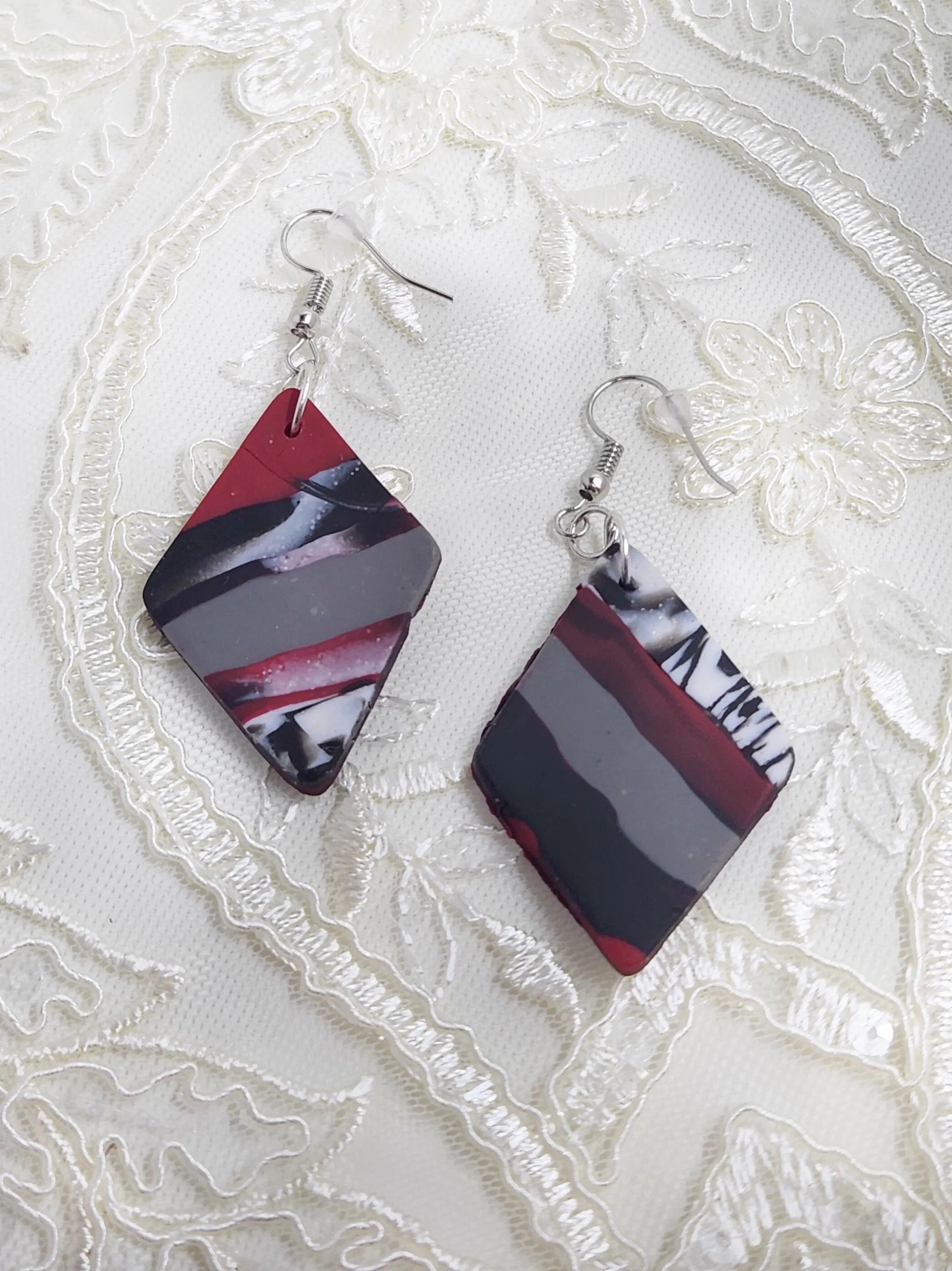 Red, White, and Black Diamond