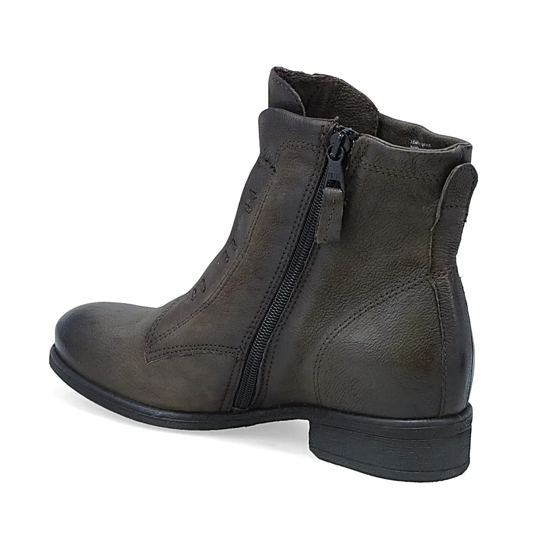 Story Ash Boot