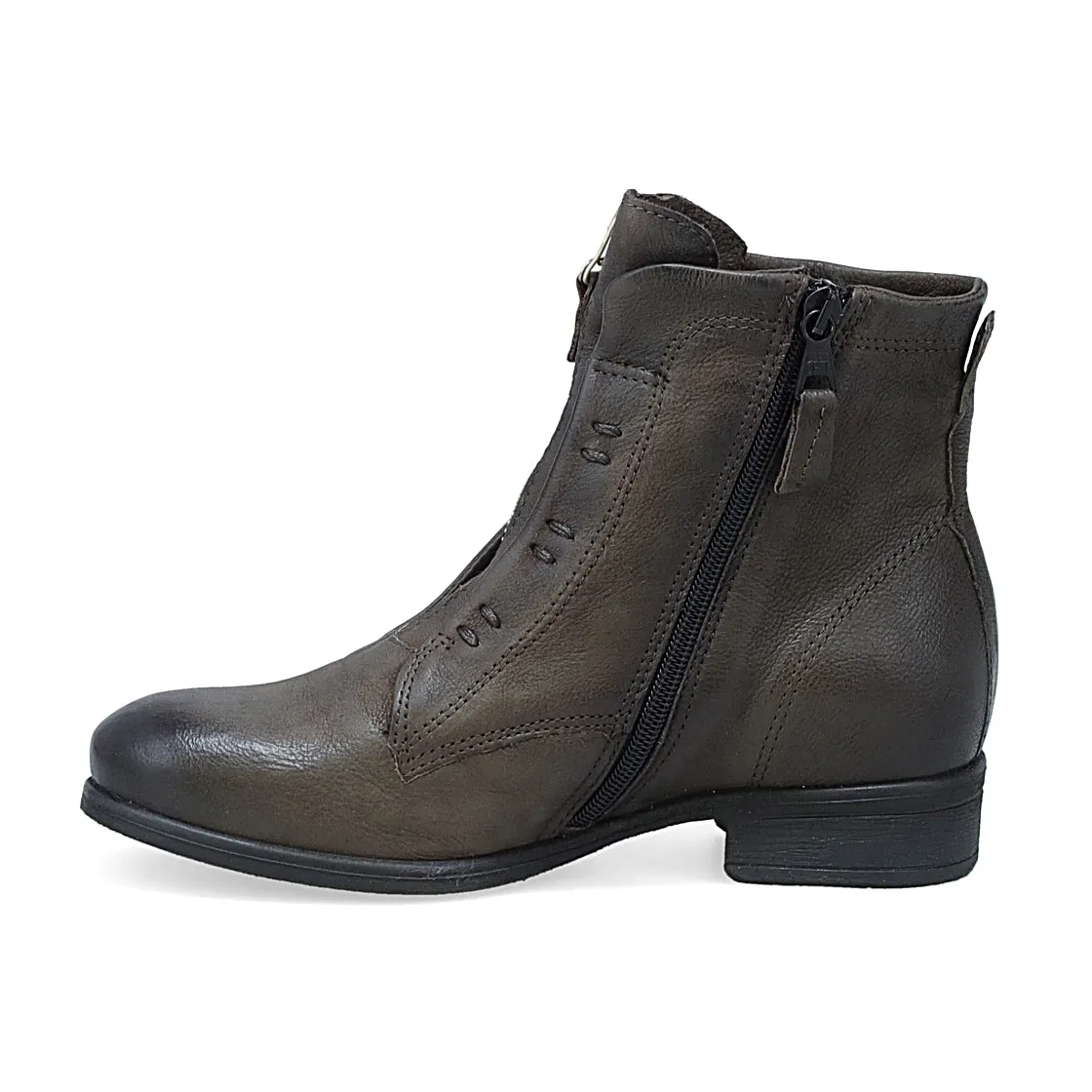 Story Ash Boot