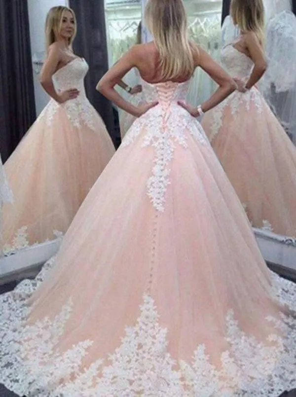 Stunning Floor-Length Sweetheart  Wedding Dress with Appliques, SW117