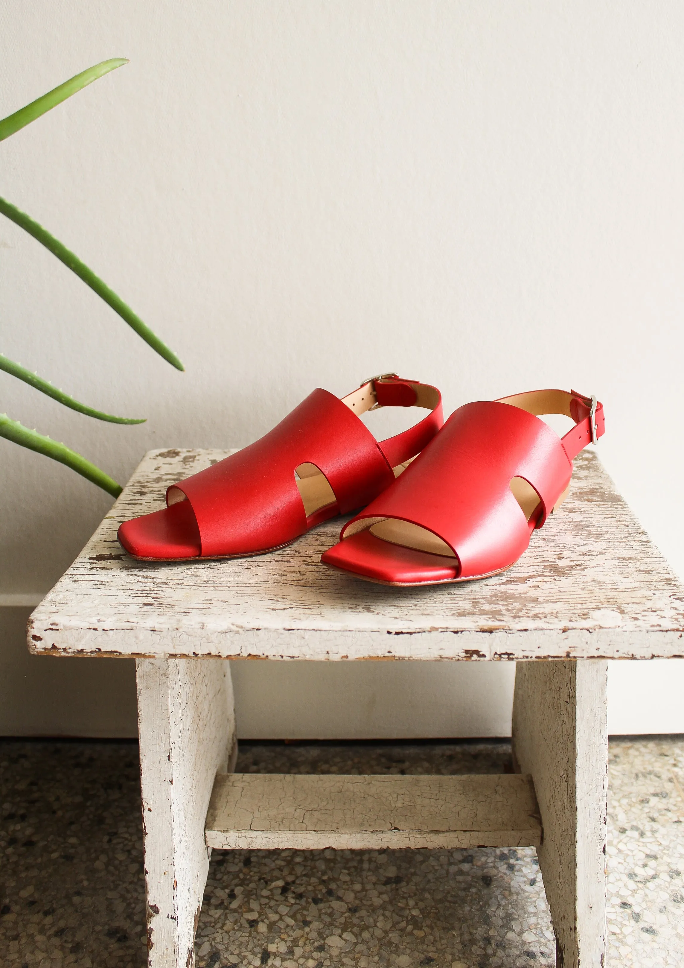 TELA Rosh Sandal