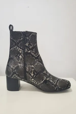 Teo Boot - Black / Grey Snake