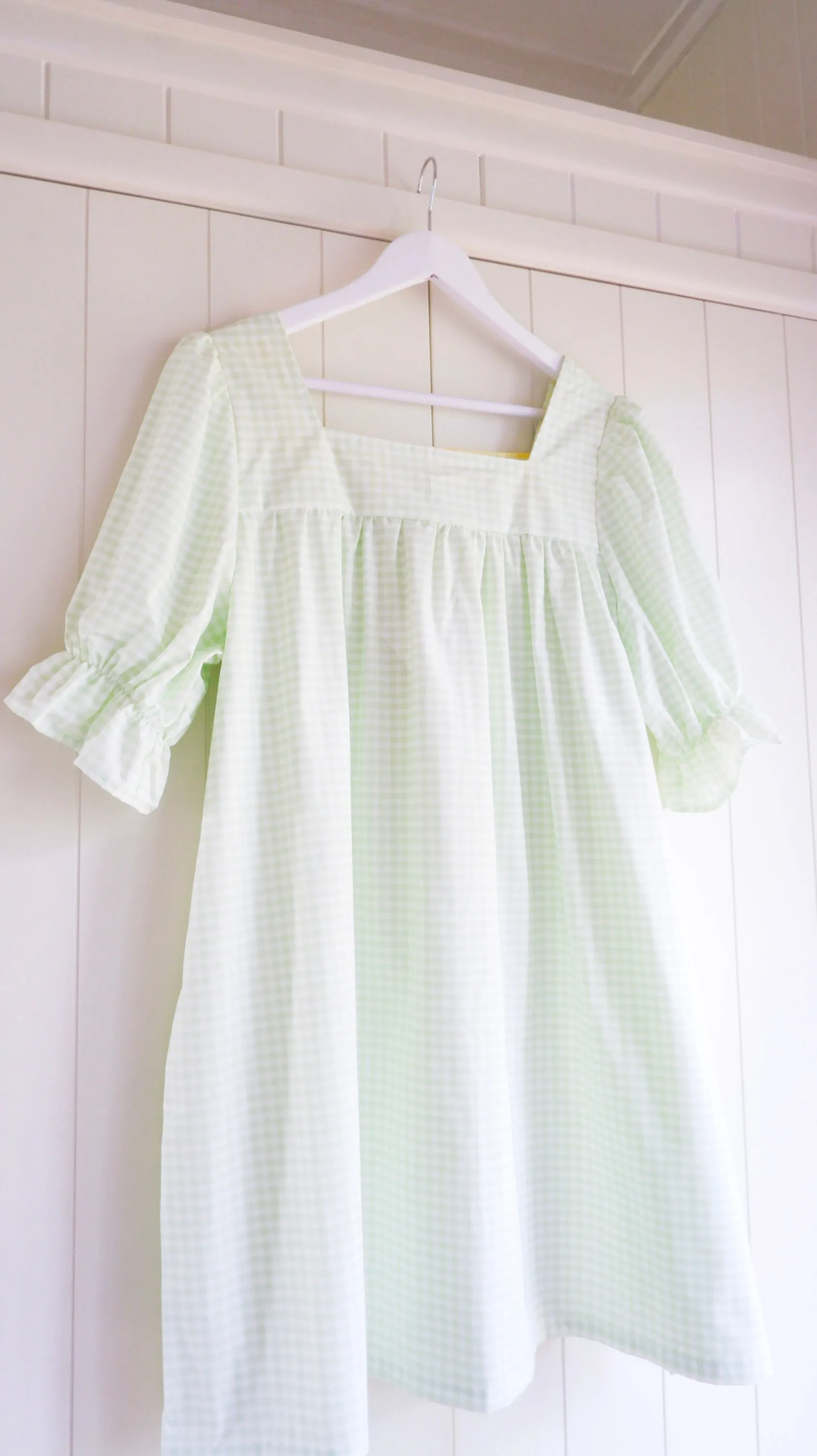 THE MARKET SMOCK