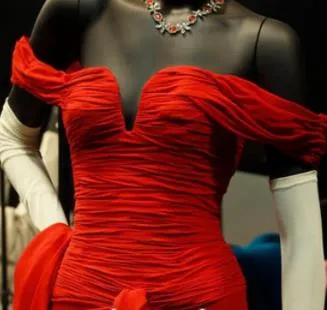Vivian Ward by Julia Roberts Red Off The Shoulder Gown Prom Dress Vivian Pretty Woman Formal Dress with White Gloves