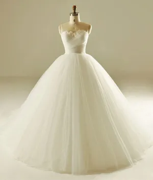 White sweetheart neck tulle long wedding dress, bridal gown